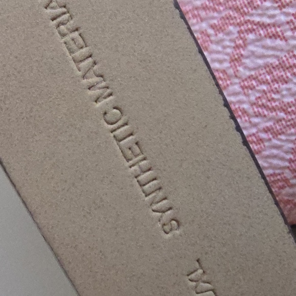 MICHAEL KORS NWOT Pink Logo With Stripe Adjustable Belt Bag - Picture 11 of 11